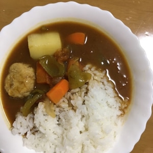 ミートボールカレー